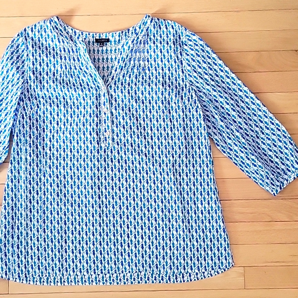 3/$15 Talbots seahorse print cotton top blue XL